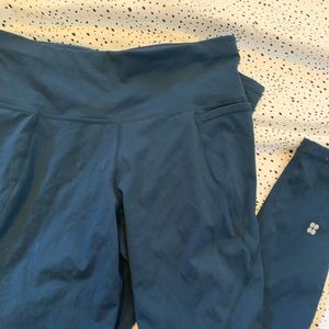 Adorable blue leggings from sweaty Betty
